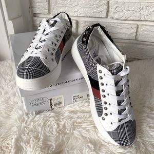 Steve Madden Sneakers